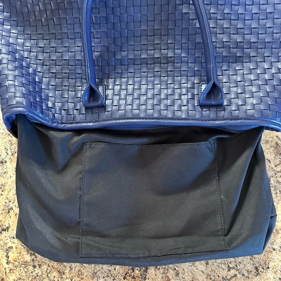 Lulu Dharma Blueberry Blue Vegan Leather Tote Snap Closure Large 18Lx10Hx6.5W - Picture 8 of 15